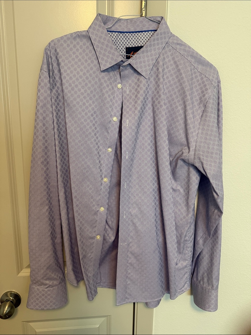 Egara Men's Dress Shirt in Purple and White Pattern